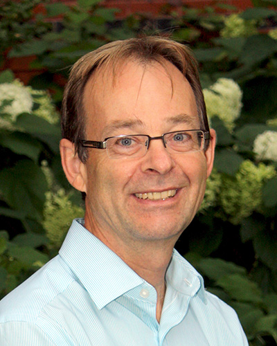 Dr James Goertzen
