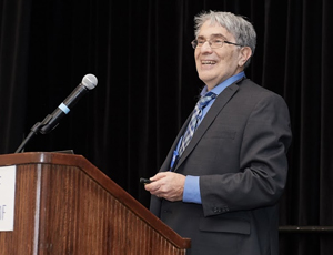 Dr. Meldon Kahan at the 2018 Family Medicine Forum conference